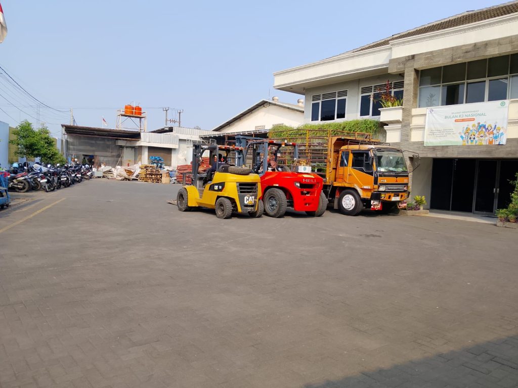 Sewa Forklift Bekasi